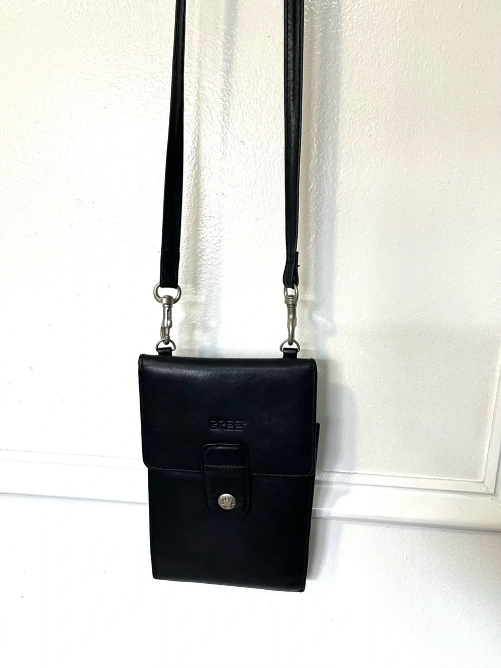 BREE Black Leather Crossbody Wallet Minimalist Luxury Men Travel Designer Bag